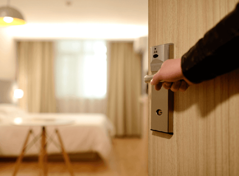 Open Hotel Alert - We alert you when sold out hotels have an open room. It's Free.